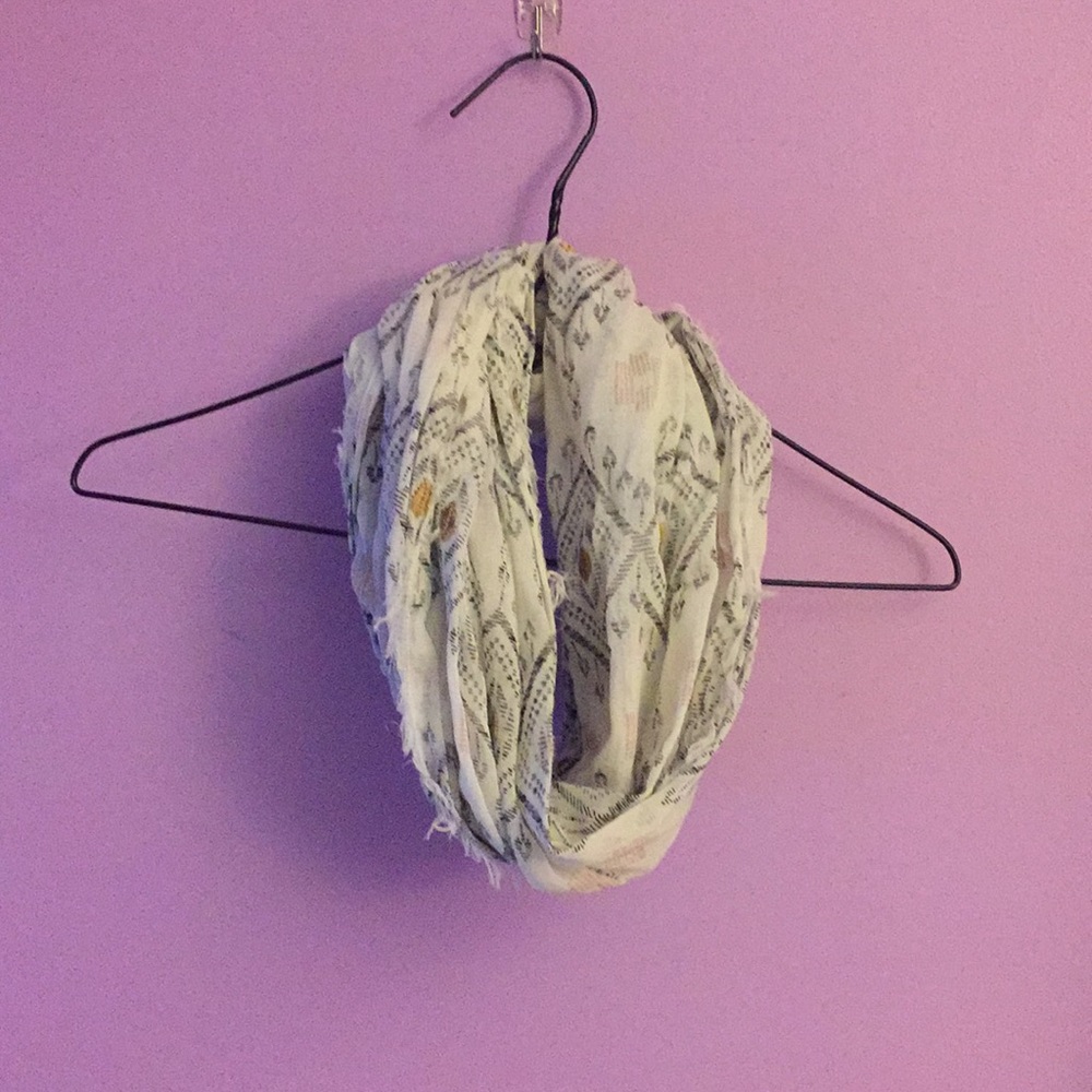 Infinity scarf